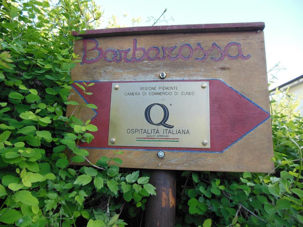 Agriturismo Affittacamere Barbarossa Dogliani Ngoại thất bức ảnh