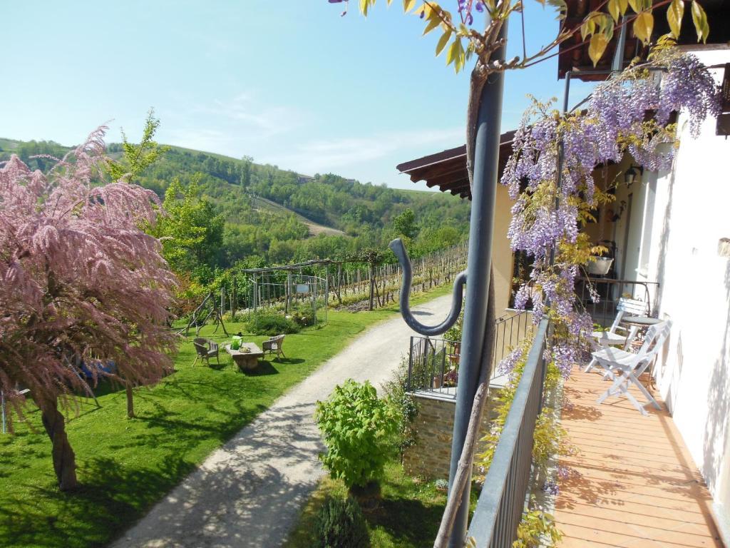 Agriturismo Affittacamere Barbarossa Dogliani Ngoại thất bức ảnh