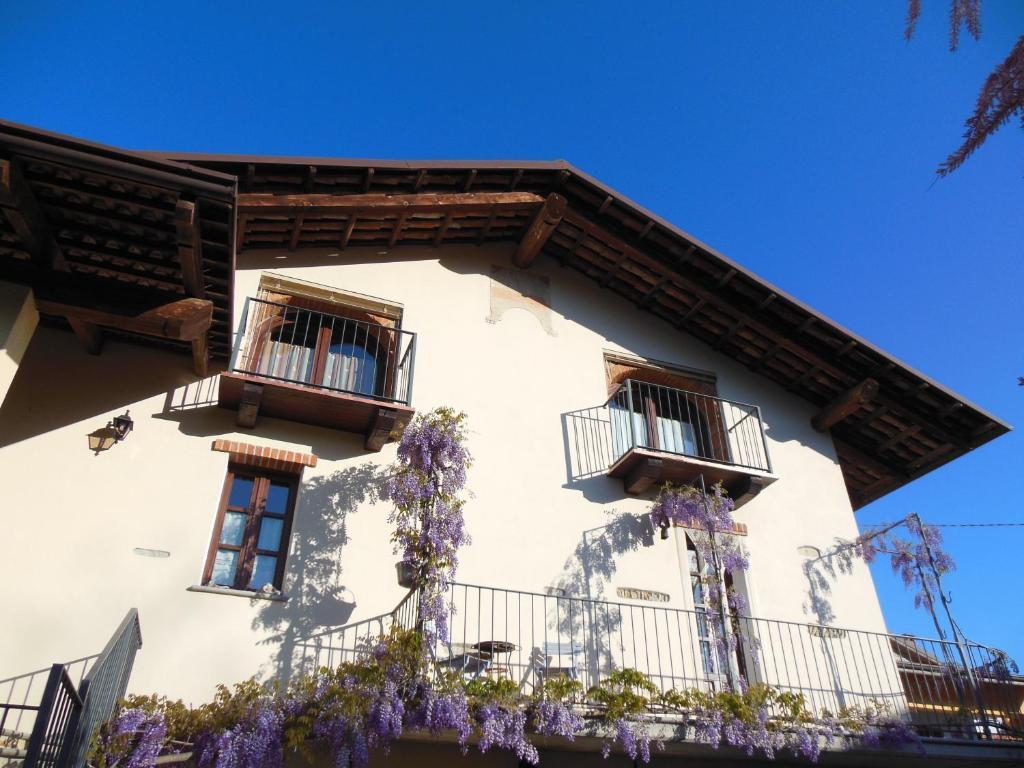 Agriturismo Affittacamere Barbarossa Dogliani Ngoại thất bức ảnh