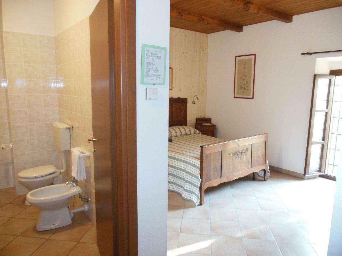 Agriturismo Affittacamere Barbarossa Dogliani Ngoại thất bức ảnh